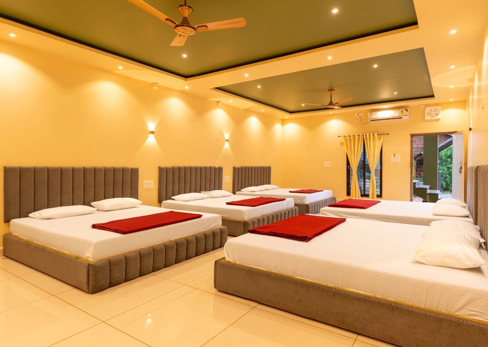 Dormitory Room 5 to 10 Sharing